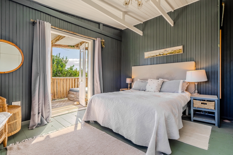 4 Bedroom Property for Sale in Kommetjie Western Cape